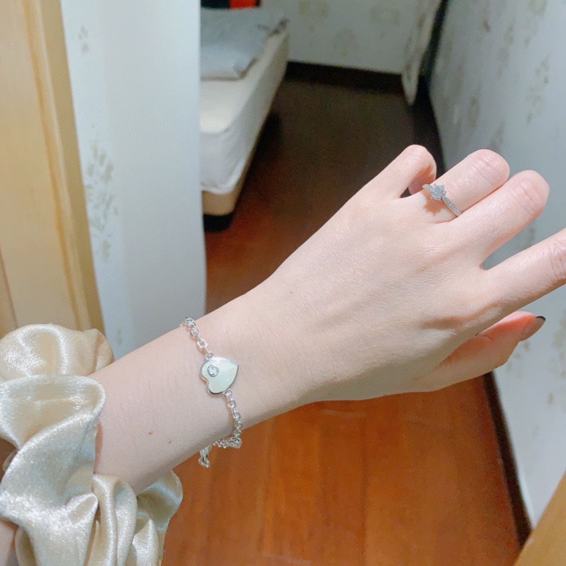 Gvc*1 bracelets